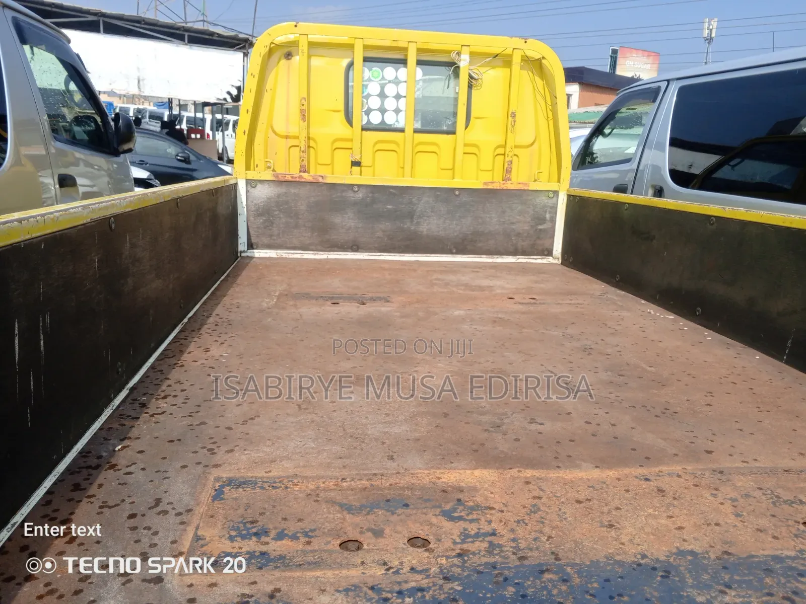 Isuzu Short Big Tyre