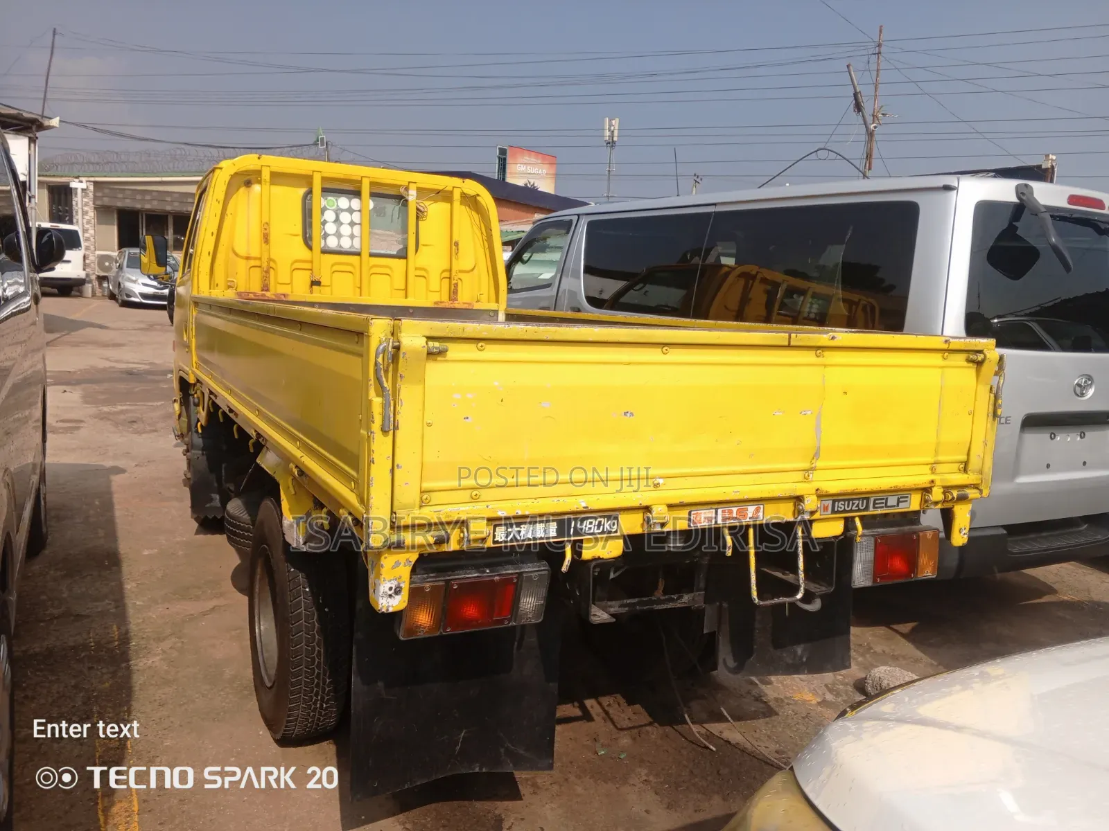 Isuzu Short Big Tyre