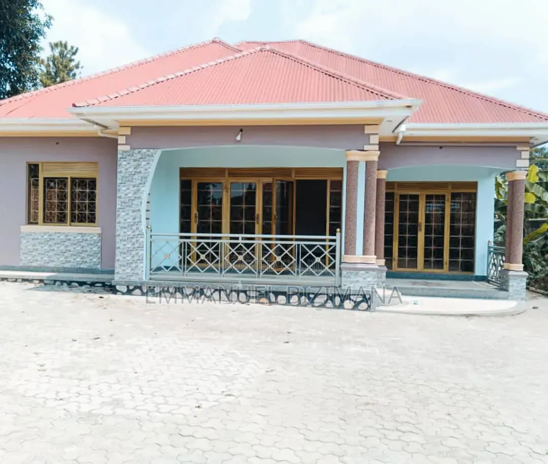 Furnished 3bdrm Bungalow in Mukono, Central Division for sale