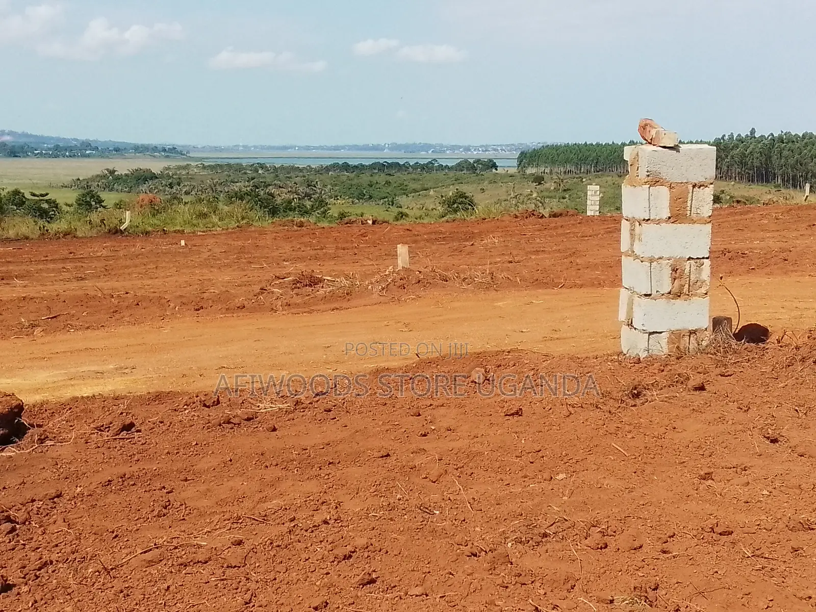 Land for Sale With Land Titles 12 Decimals in Entebbe - Buwaya