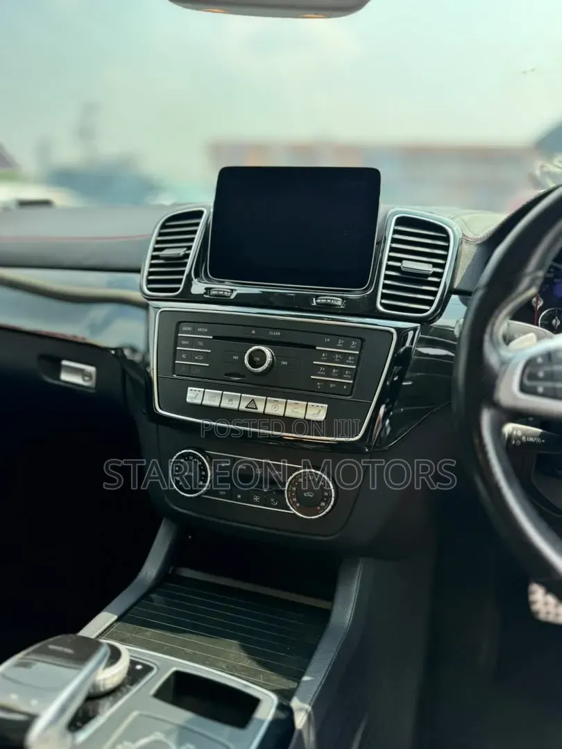 Mercedes-Benz GLE-Class 2017 Black
