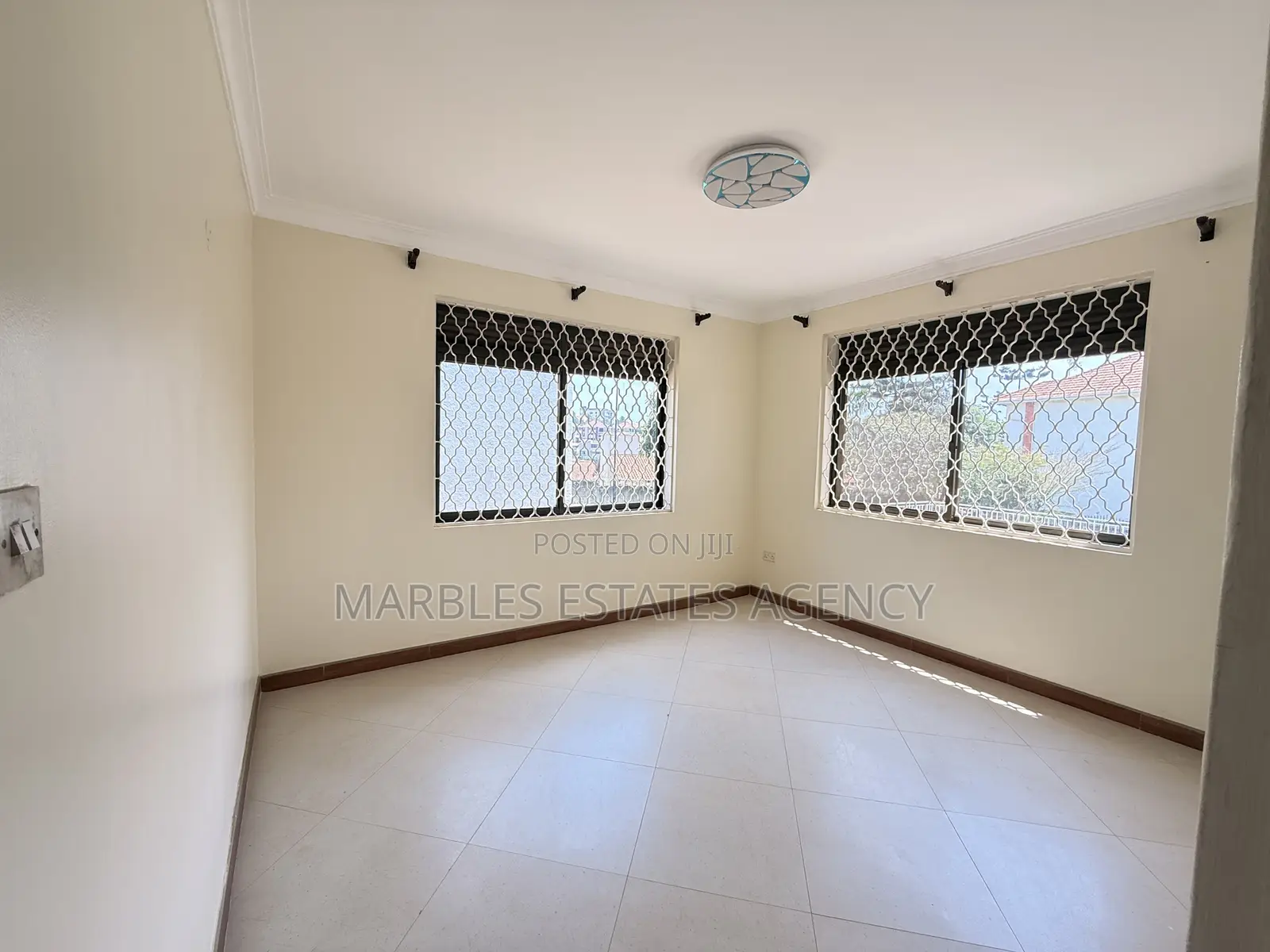 7bdrm House in Buziga, Central Division for sale