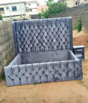 Velvet Bed