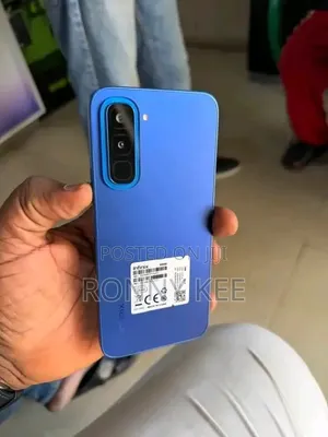 New Infinix Hot 70 128 GB Blue