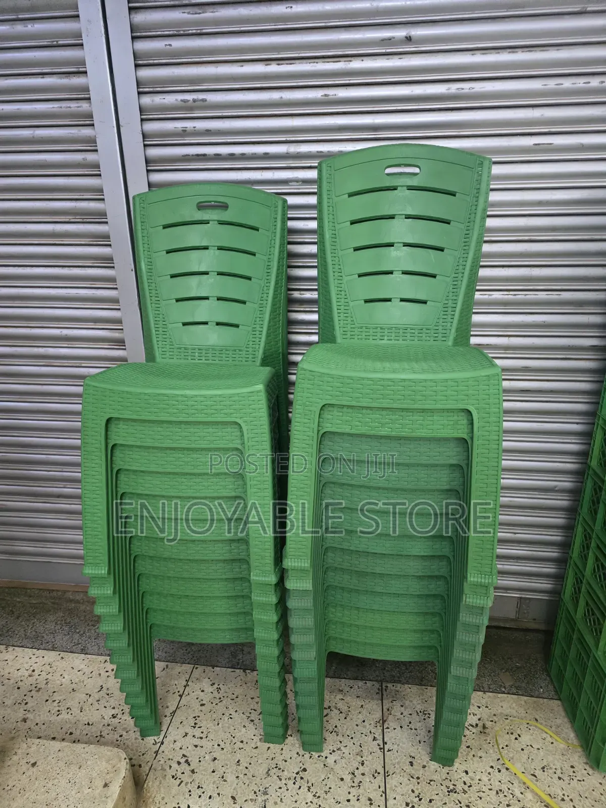 Mostiven Plastic Chair Plastic Chair