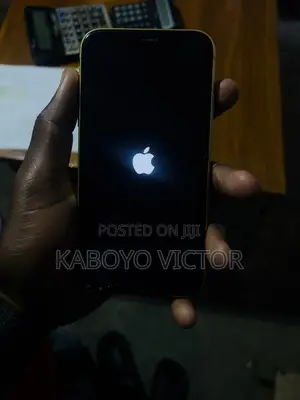 Apple iPhone 11 64 GB Yellow