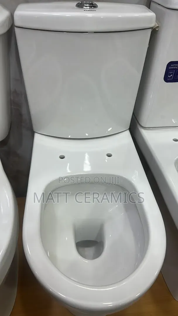 Toilet Set With Wash Basin