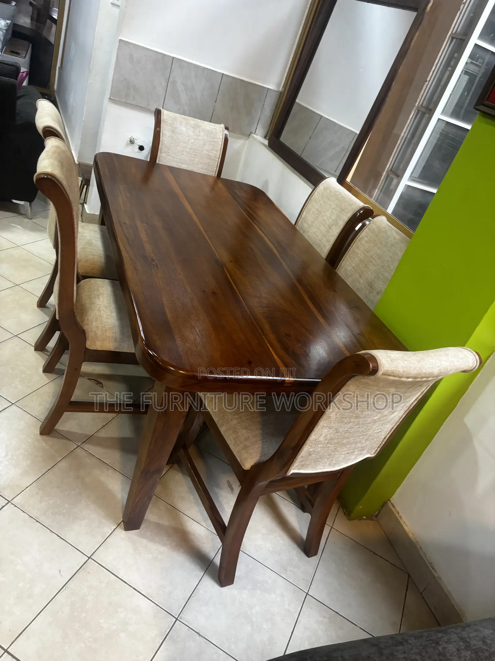 Dining Table Mugavu 6 Seater