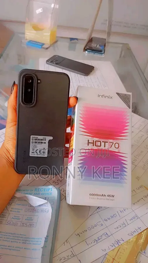 New Infinix Hot 70 128 GB Pink