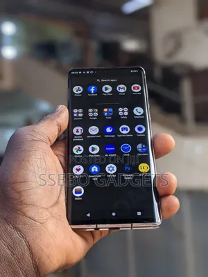 Sharp Aquos R6 128 GB Black
