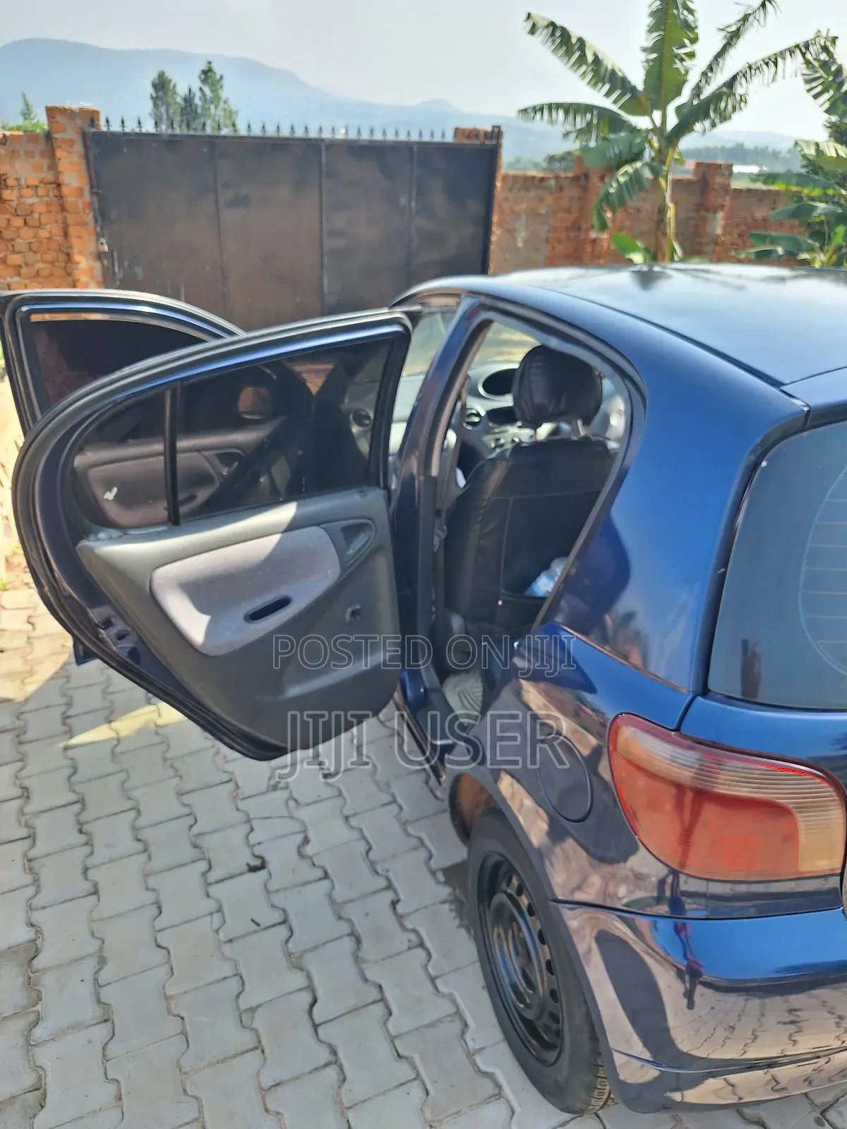 Toyota Vitz 1.3 AWD 5dr 2001 Blue