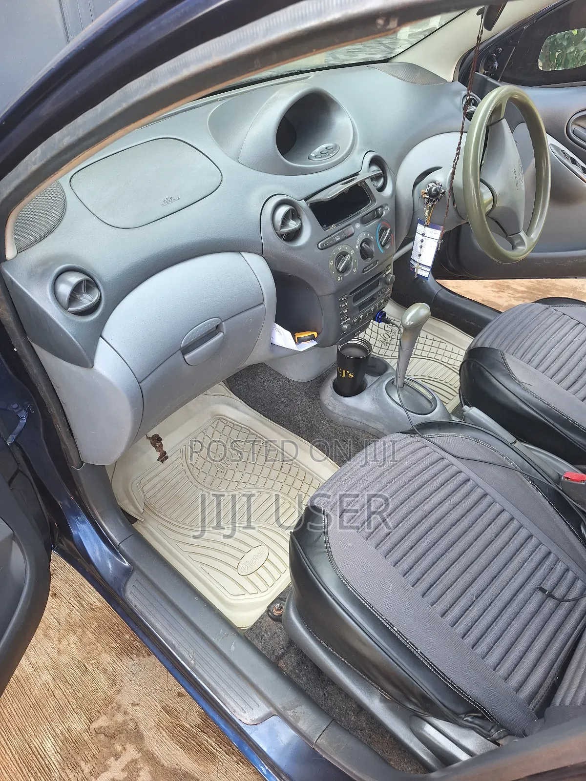 Toyota Vitz 1.3 AWD 5dr 2001 Blue