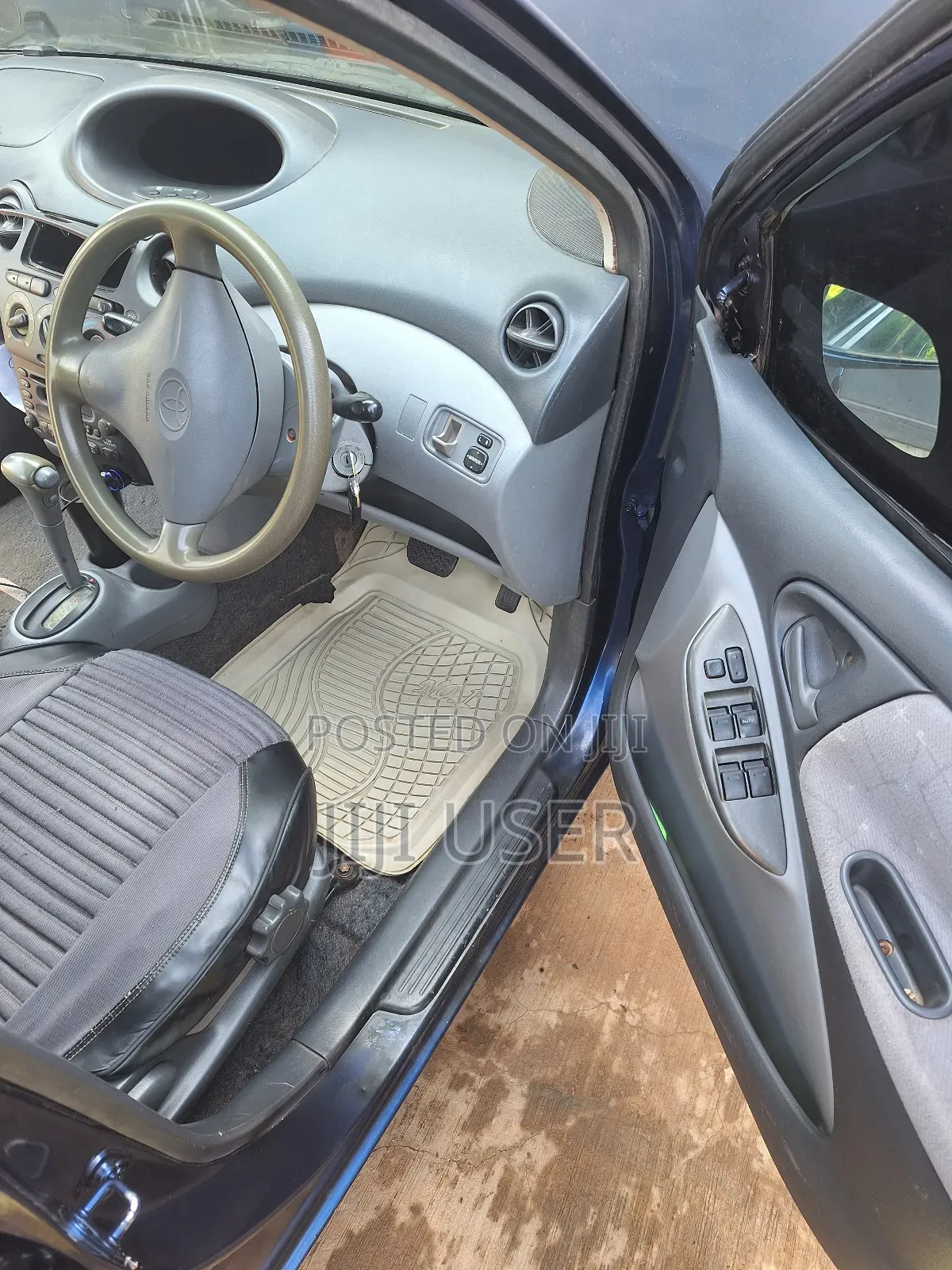 Toyota Vitz 1.3 AWD 5dr 2001 Blue