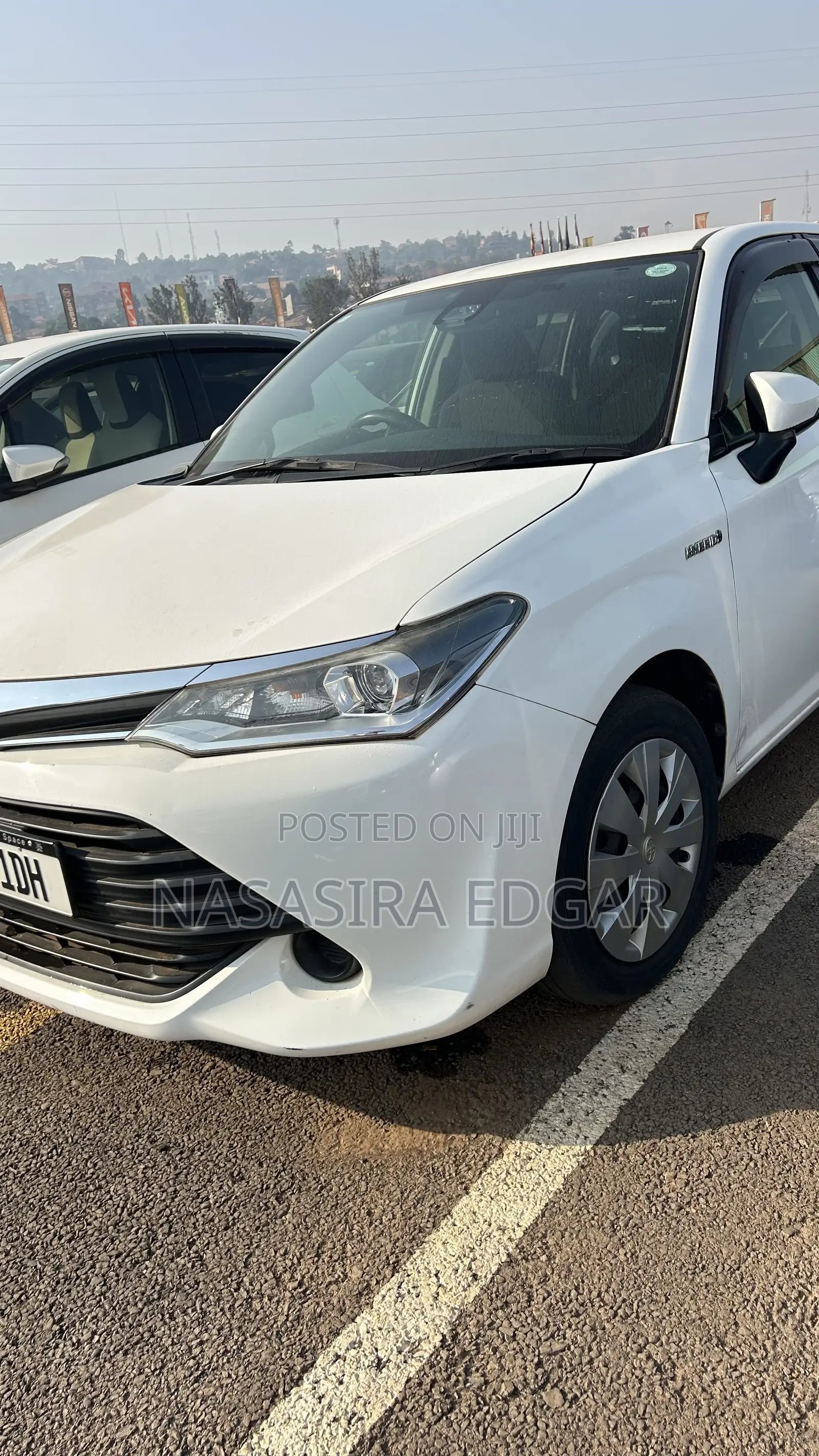 Toyota Corolla Fielder 1.5 Hybrid FWD 2017 White