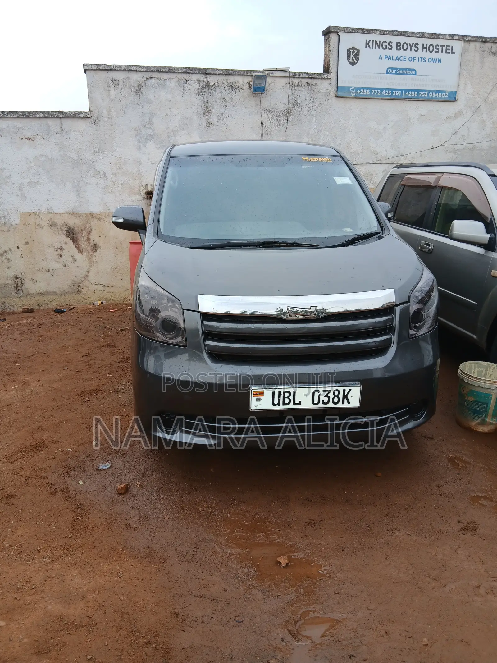 Toyota Noah 2008 Gray