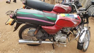 Bajaj Boxer 2007 Red