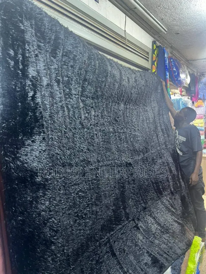 Large Fuax Carpet 2m ×2.5m
