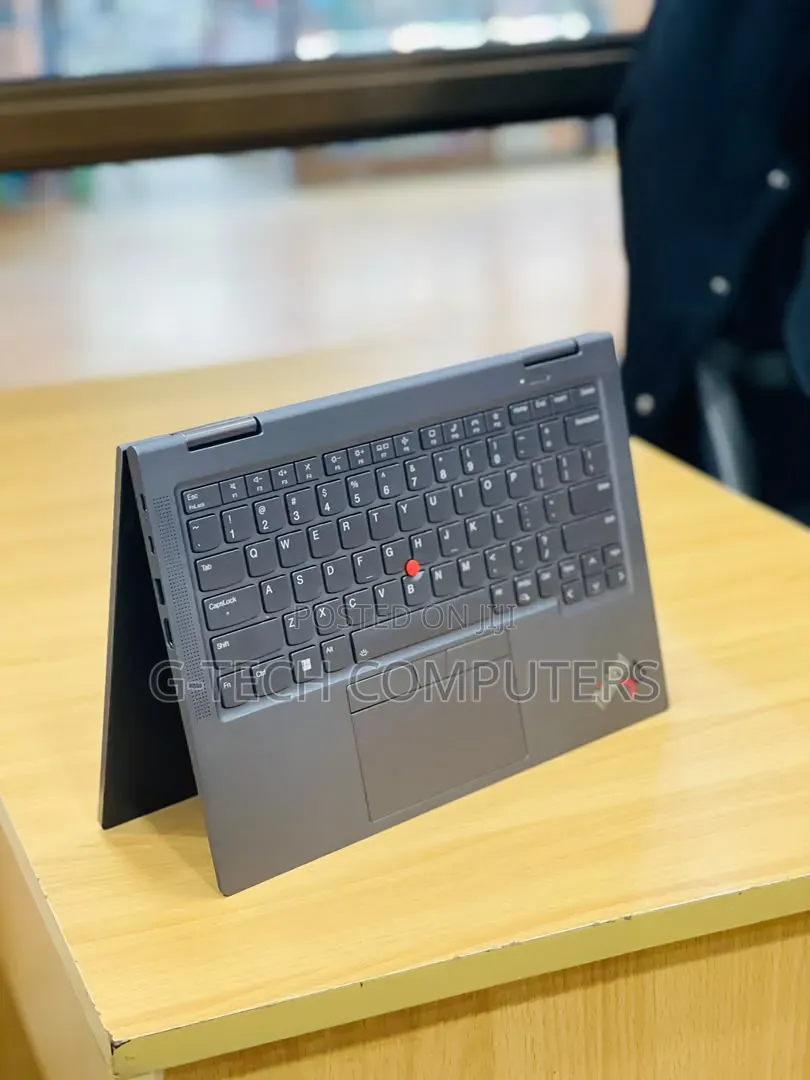 New Laptop Lenovo ThinkPad X1 Yoga 16GB Intel Core i7 SSD 512GB