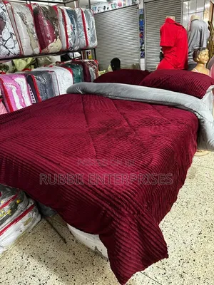 Velvet Duvet ~ Maroon