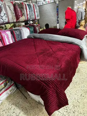 Velvet Duvet ~ Maroon