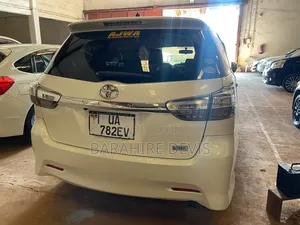 Toyota Wish 2012 White
