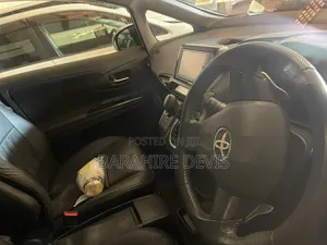 Toyota Wish 2012 White