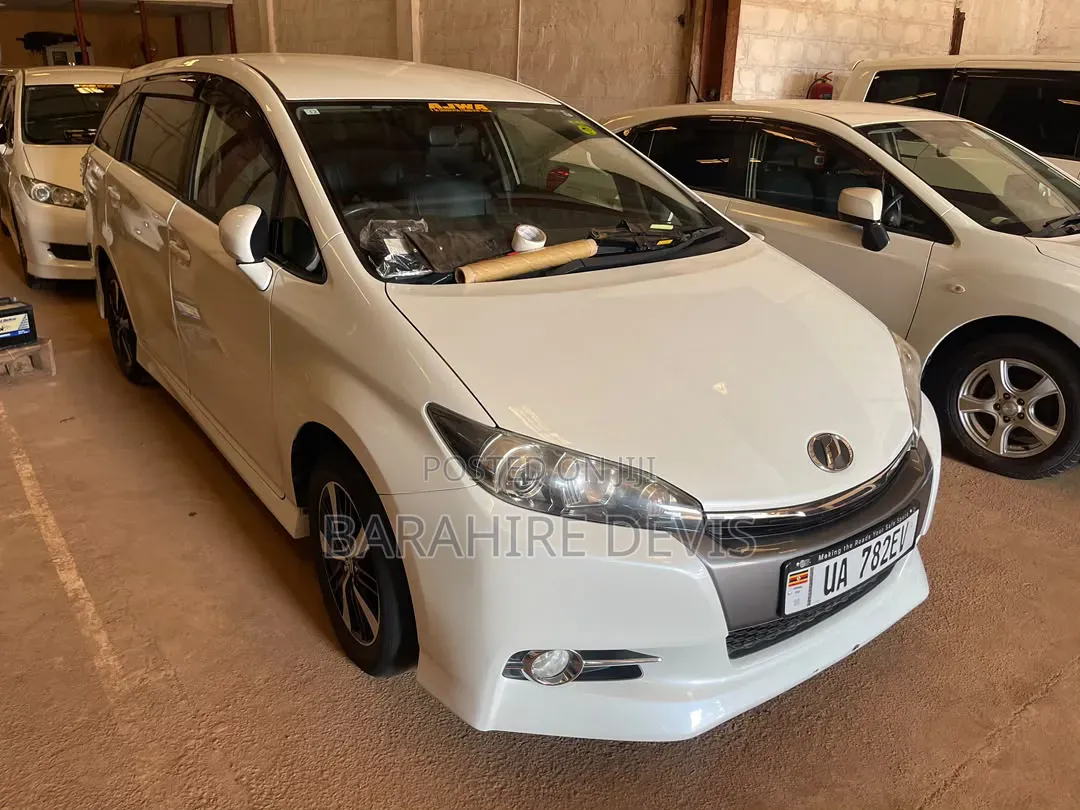 Toyota Wish 2012 White