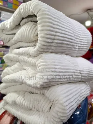 Velvet Duvet 4pcs ~ Cream