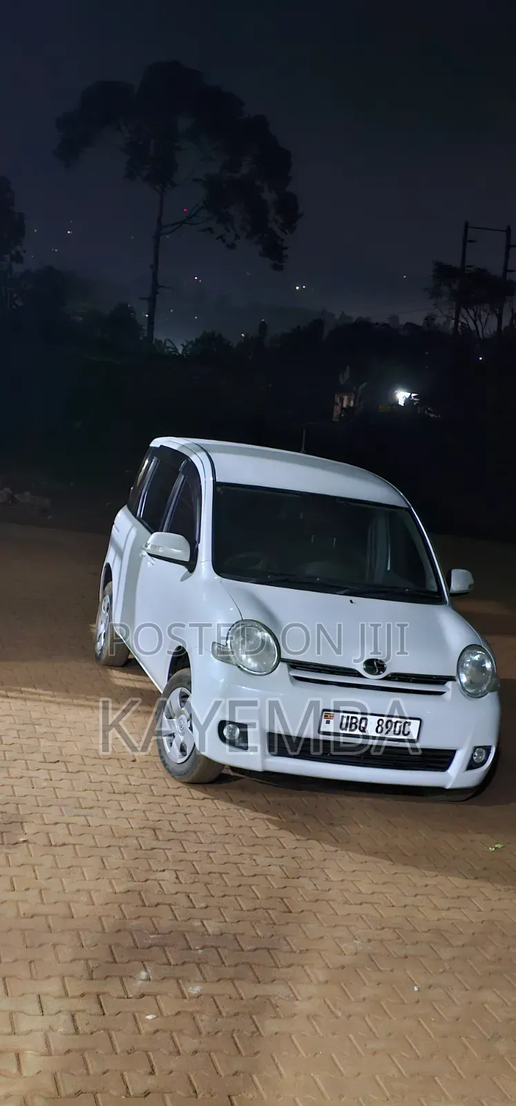 Toyota Sienta 2010 for Hire With a Professional Driver.