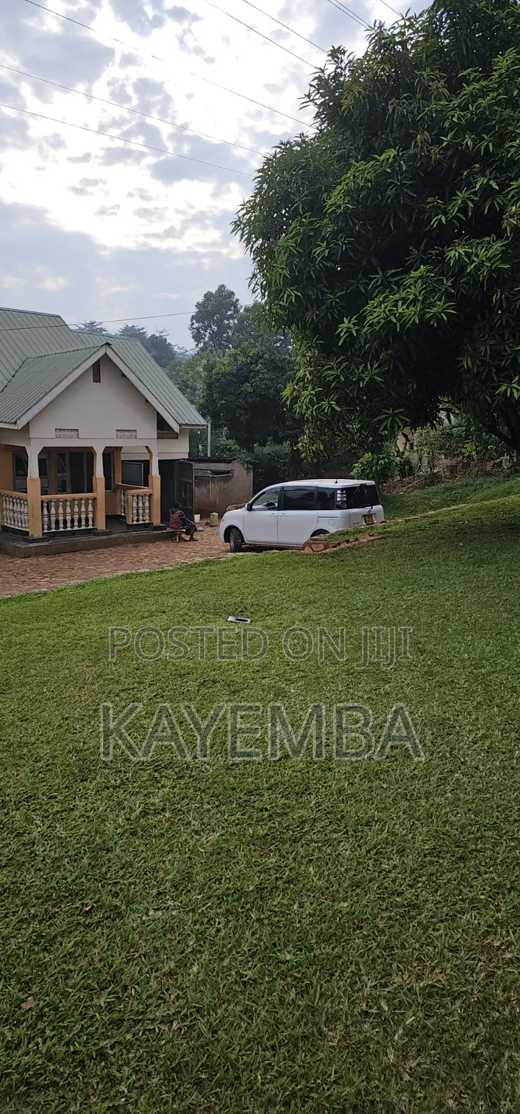 Toyota Sienta 2010 for Hire With a Professional Driver.