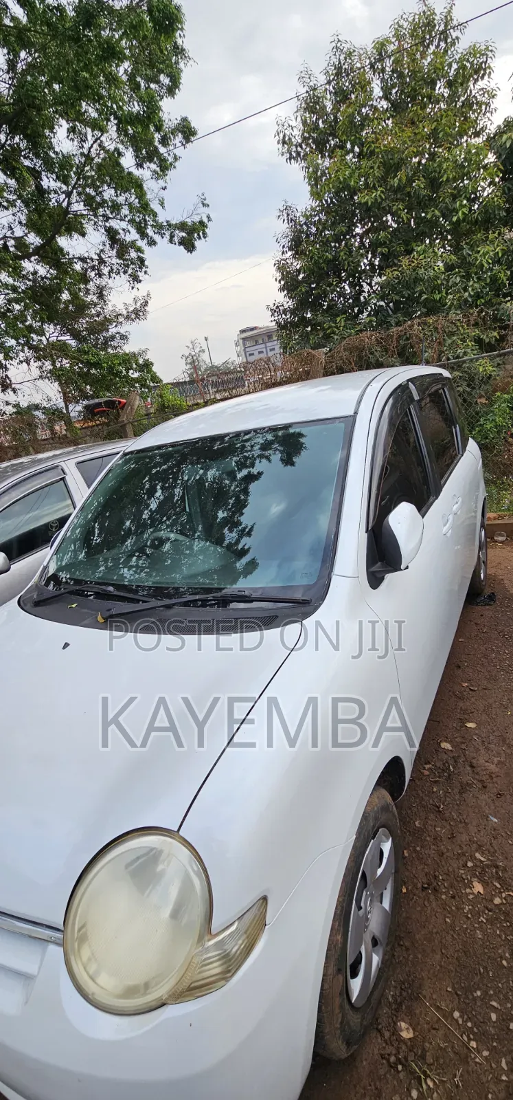 Toyota Sienta 2010 for Hire With a Professional Driver.