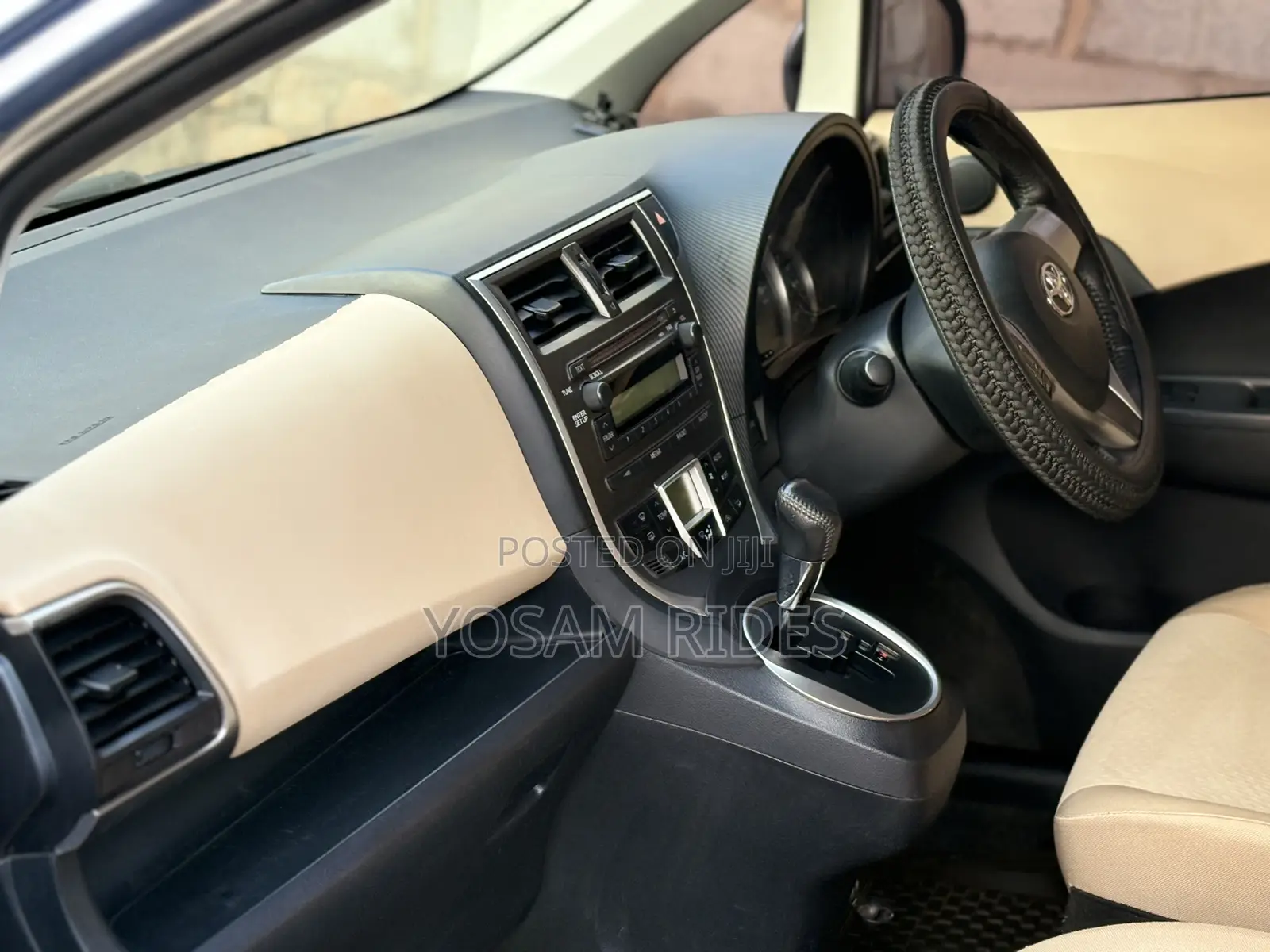 Toyota Ractis 1.5 FWD 2011 Blue