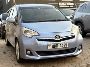 Toyota Ractis 1.5 FWD 2011 Blue