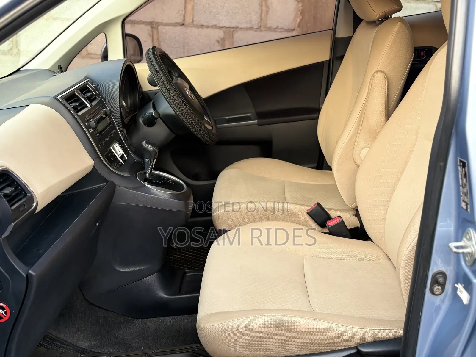 Toyota Ractis 1.5 FWD 2011 Blue