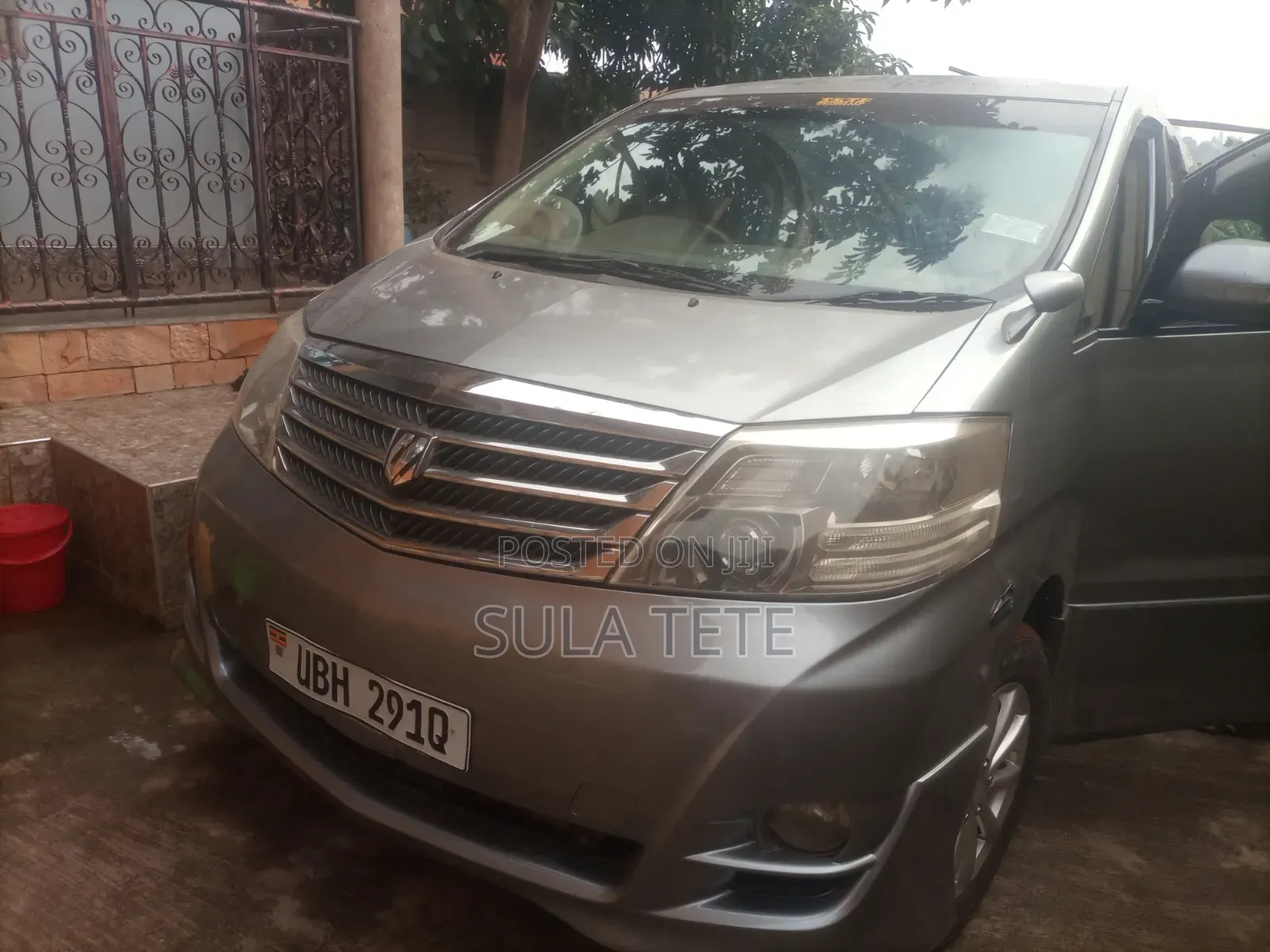 Toyota Alphard 2.4 Petrol FWD 2008 Silver