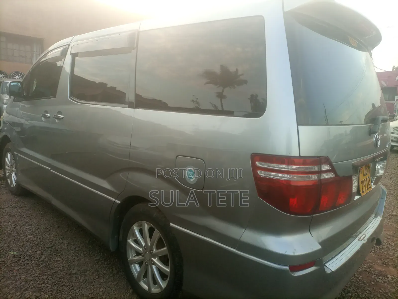 Toyota Alphard 2.4 Petrol FWD 2008 Silver