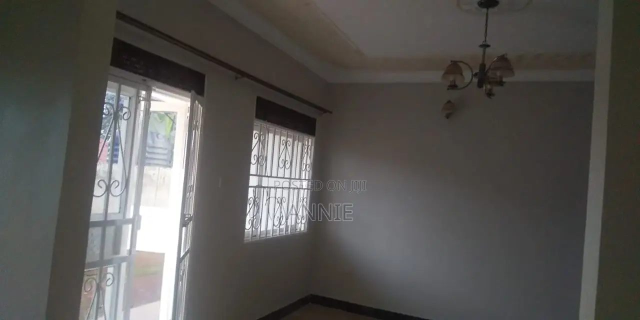 3bdrm House in Ssisa for rent