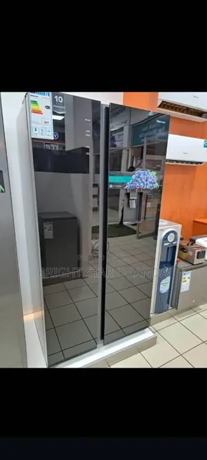 750 Hisense Fridge Black Glass