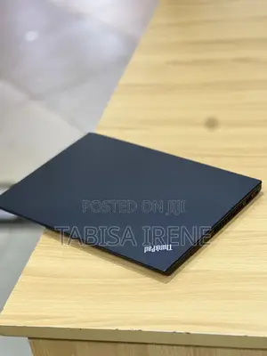 New Laptop Lenovo ThinkPad t495s 16GB AMD Ryzen 7 SSD 512GB
