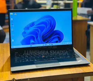 New Laptop Lenovo ThinkPad X1 Carbon 16GB Intel Core i7 SSD 256GB