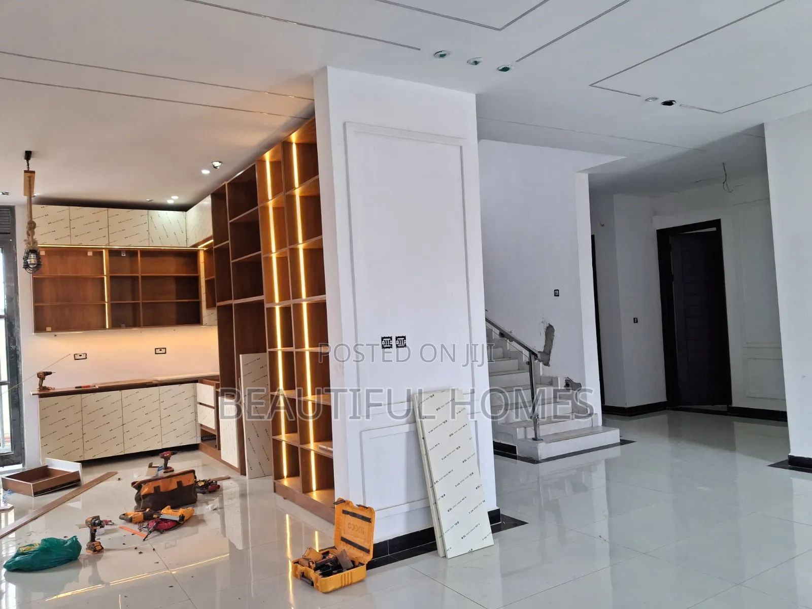 Furnished 6bdrm Mansion in Najjera, Central Division for sale