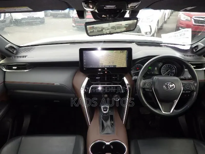 Toyota Harrier 2.0 2021 Pearl