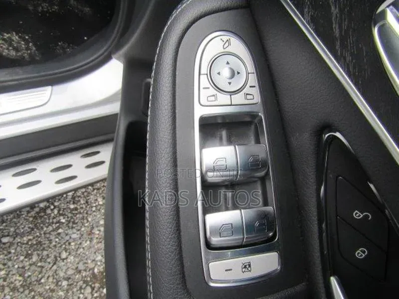Mercedes-Benz GLC-Class 2019 Silver