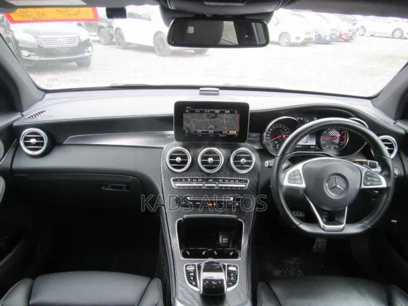 Mercedes-Benz GLC-Class 2019 Silver