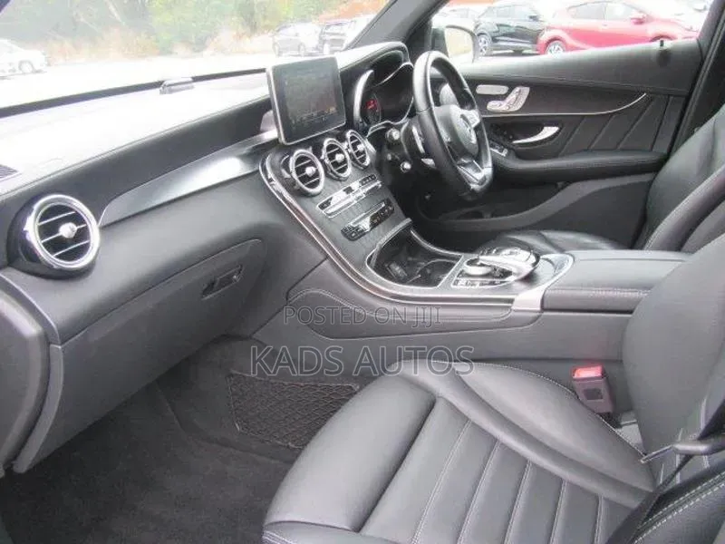 Mercedes-Benz GLC-Class 2019 Silver