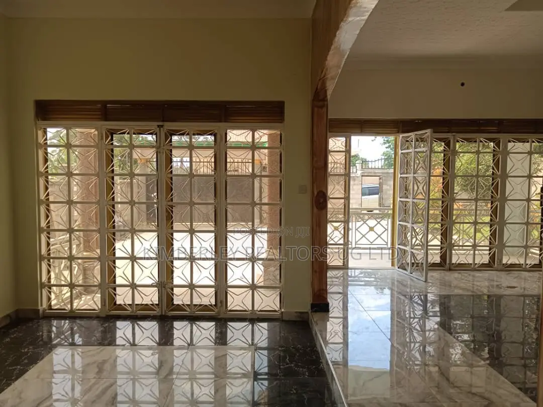 3bdrm House in Mukono TC for sale