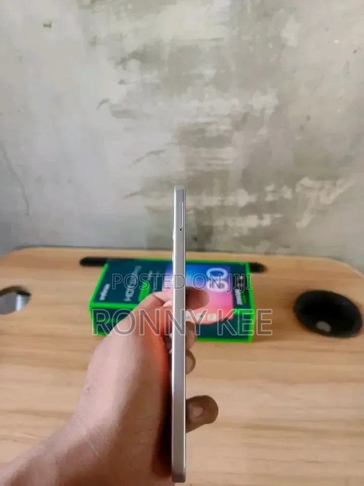 New Infinix Hot 60 Pro+ 256 GB Orange