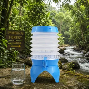 Collapsible 5.5L Plastic Beverage Dispenser| Spigot| Stand for Picnics