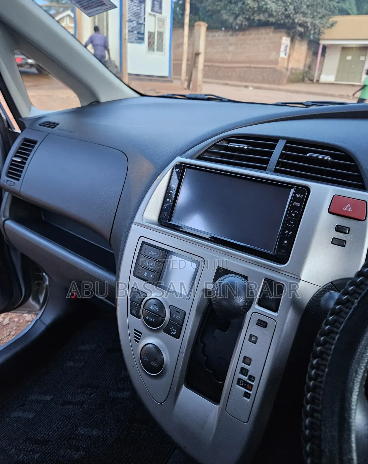 Toyota Ractis 2008 Silver