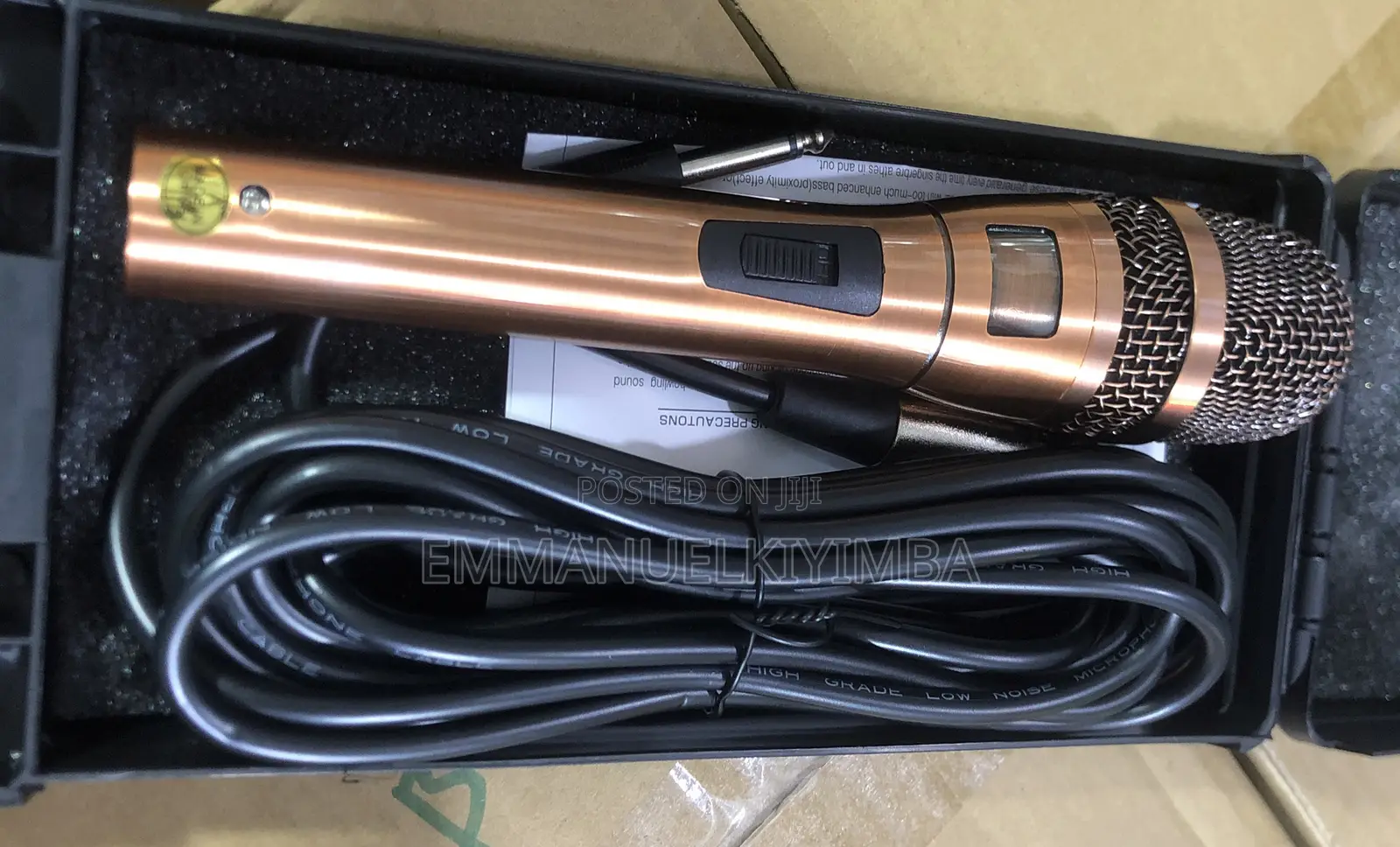Dynamic Wire Microphone